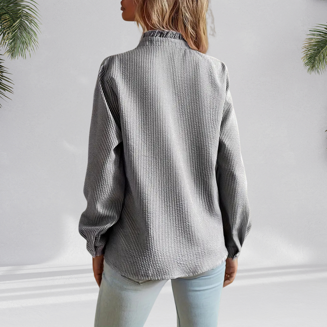 Blusa con escote en V