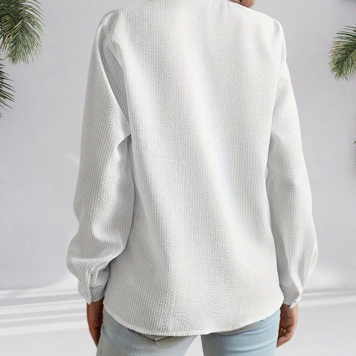 Blusa con escote en V