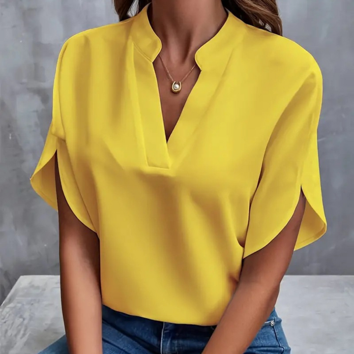 Elegante blusa con un corte refinado