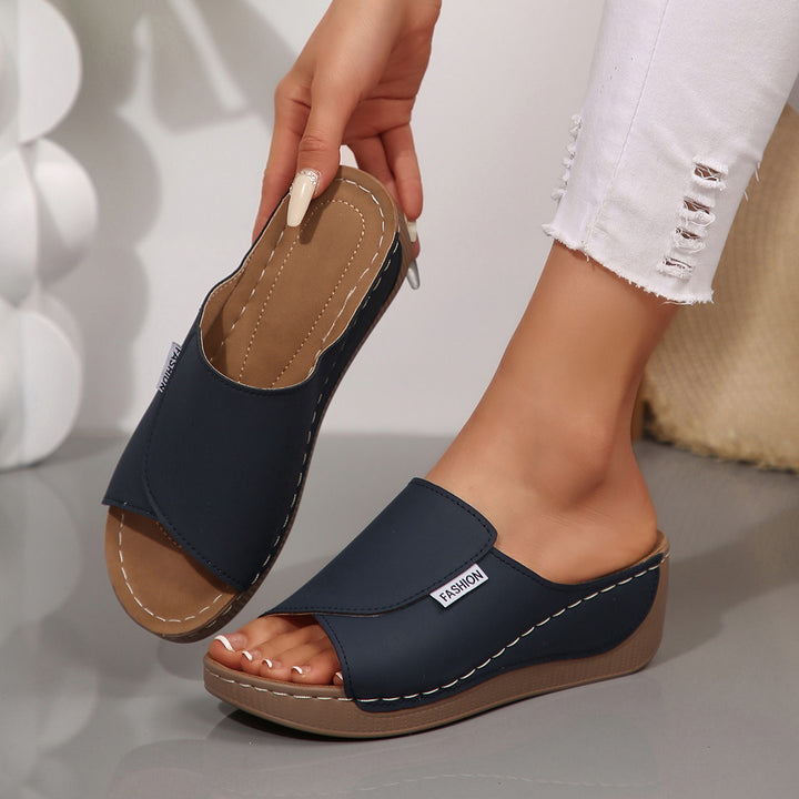 Cómodas sandalias con suela