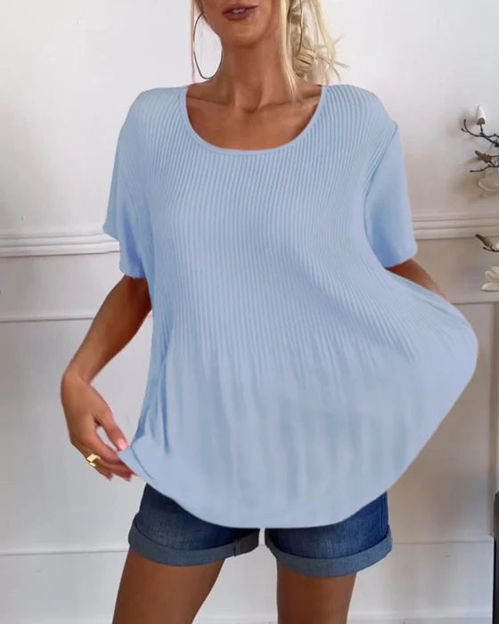 Blusa plisada con cuello redondo