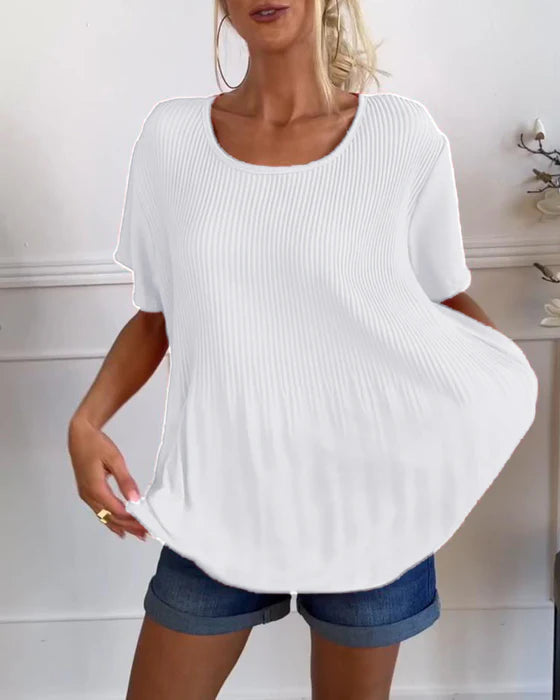 Blusa plisada con cuello redondo