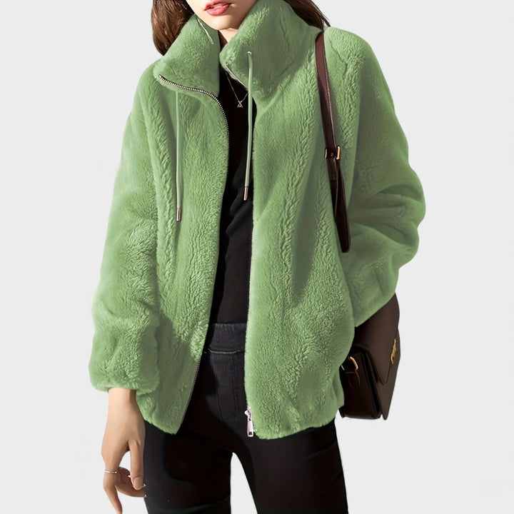 María | Chaqueta con Cremallera Acogedora